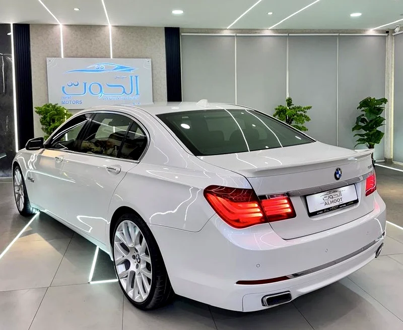 BMW 740Li LUXURY **ALPINA KIT ** || GCC I| FULLY LOADED I| REAR SCREENS || NEW CONDITION63177101435394113