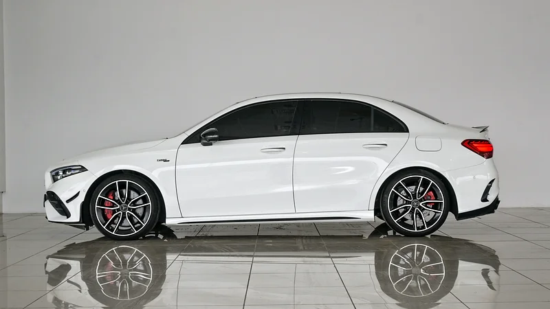 سالون AMG 35 بمحرك 4 متر | ضمان وخدمة Gargash حتى 5 سنوات أو 105000 كم – VSB 3427363150481498371112