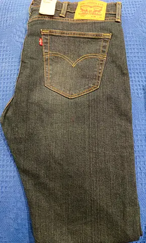 Levis size 36