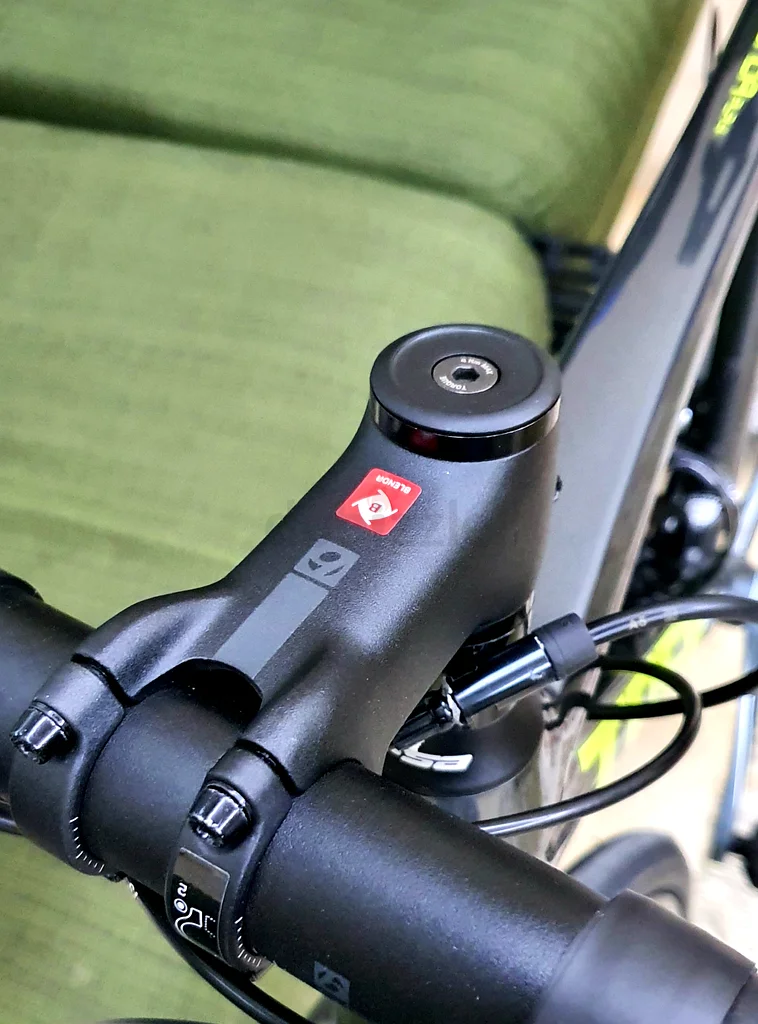 Trek Émondal ALR 4 - Carbon Fork!63169934988163111