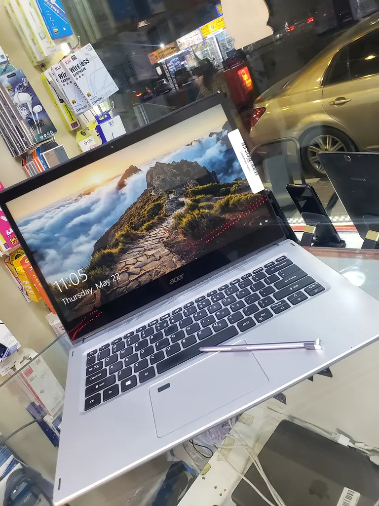 Sleek Acer Laptop - Great Performance Style!63255526699265113