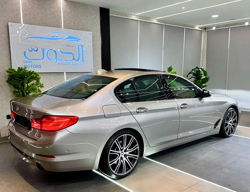 LOVELY BMW 530i SPORT LINE || GCC || F.S.H at BMW || TOP RANGE || ACCIDENTS FREE63177573575683112