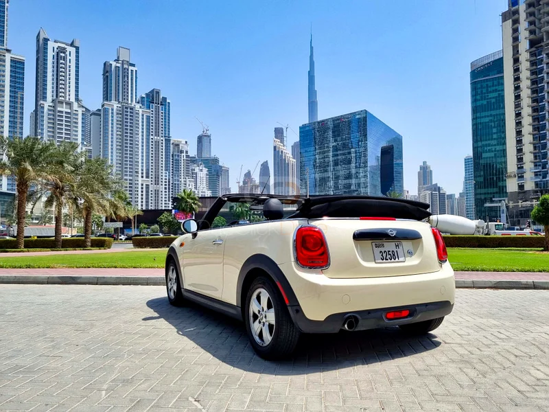 MIN COOPER CONVERTIBLE PERFECT CONDITION63154166192257112