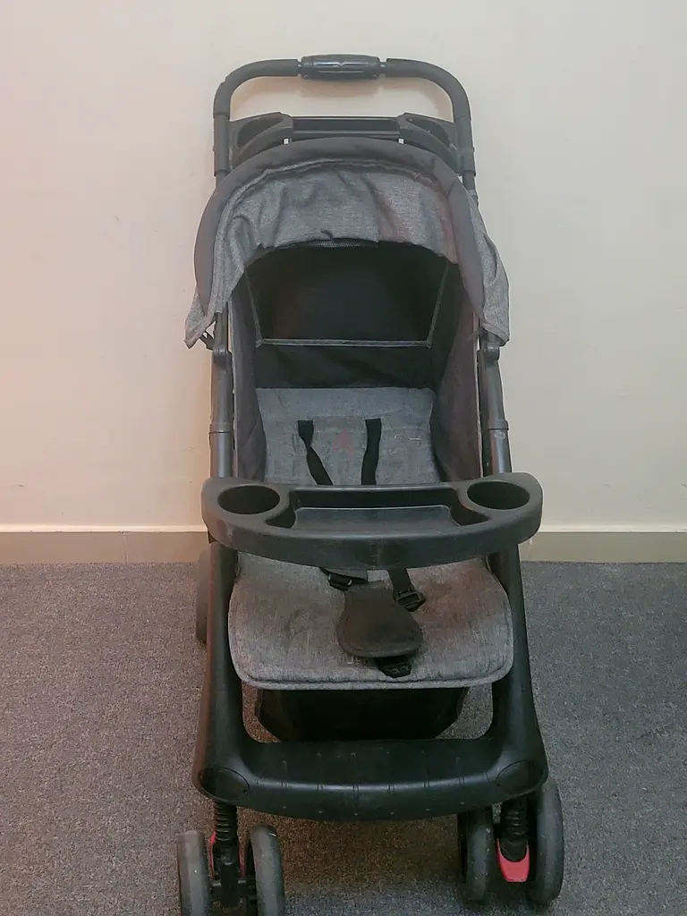 Gently Used Jogging Stroller For Active Parents63205357656194112