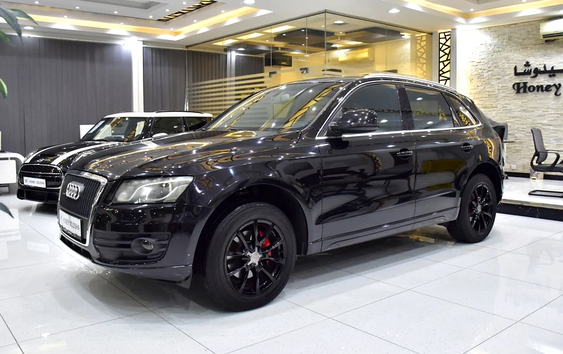 EXCELLENT DEAL for our Audi Q5 (2012 Model) in Black Color, GCC Specs63156039155715111