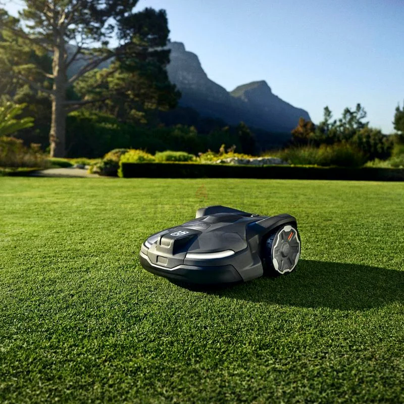 Smart Robotic Lawn Mower - Effortless Lawn Care!63252940994561112