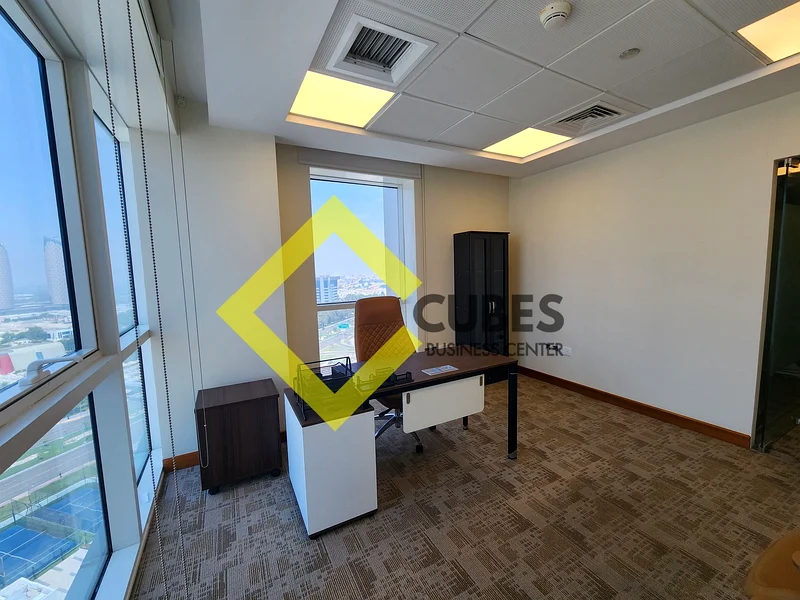 Spacious Office in a Prestigious Location!62866801880449113