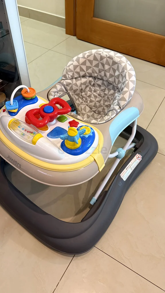 مشية متعددة الوظائف للرضع مع محطة لعب63176639443587112