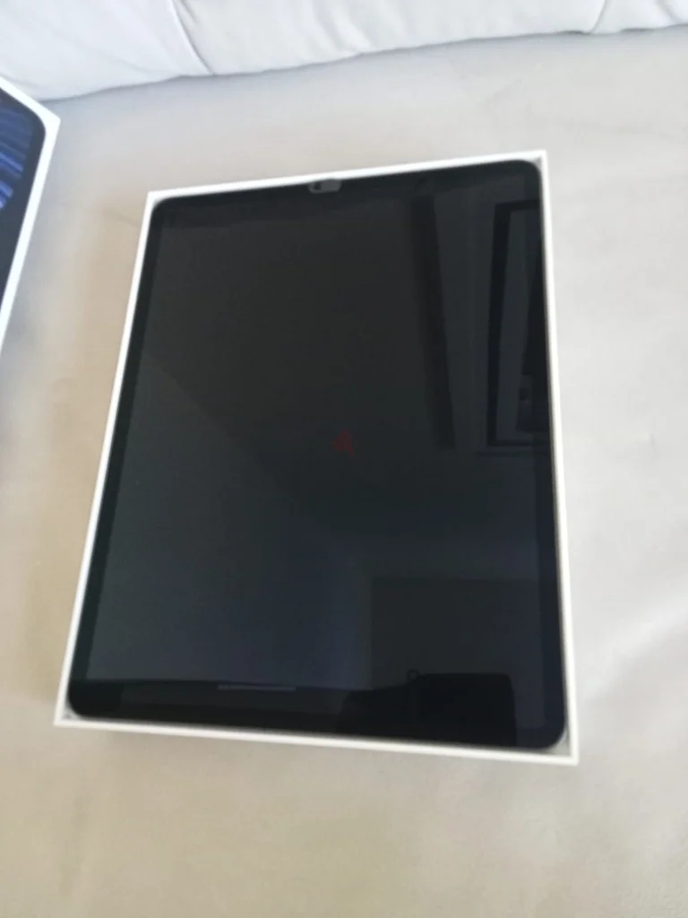 مثل جديد Apple iPad 12.9” Pro - M1 256GB62863815748737114