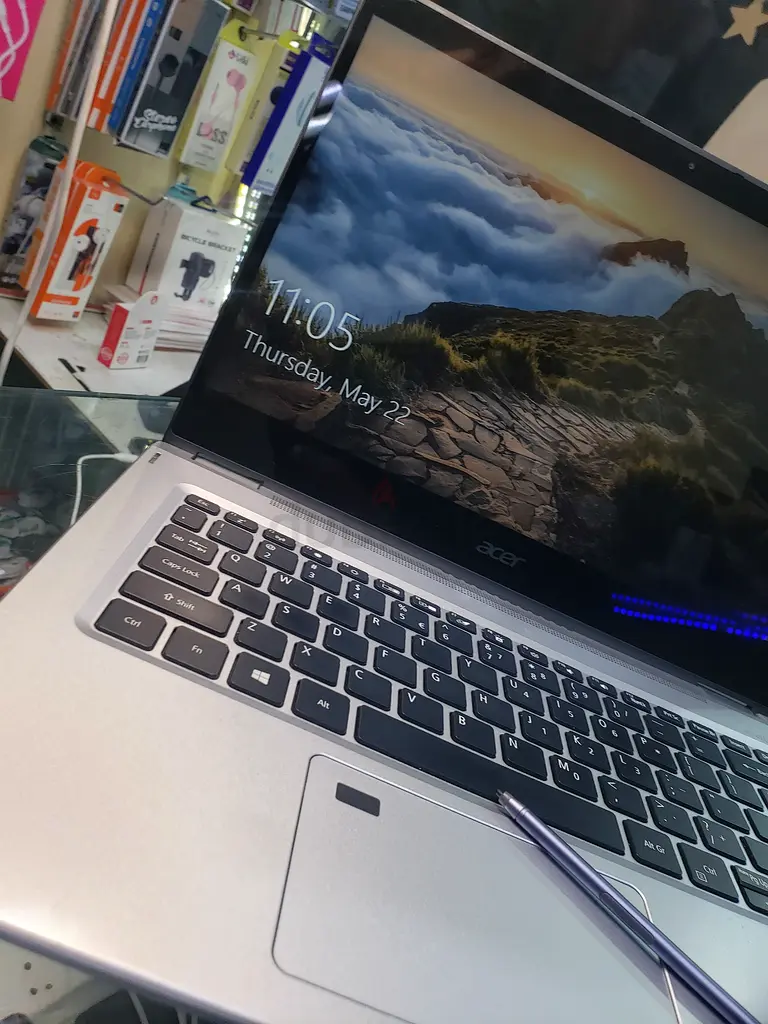 Sleek Acer Laptop - Great Performance Style!63255526699265110