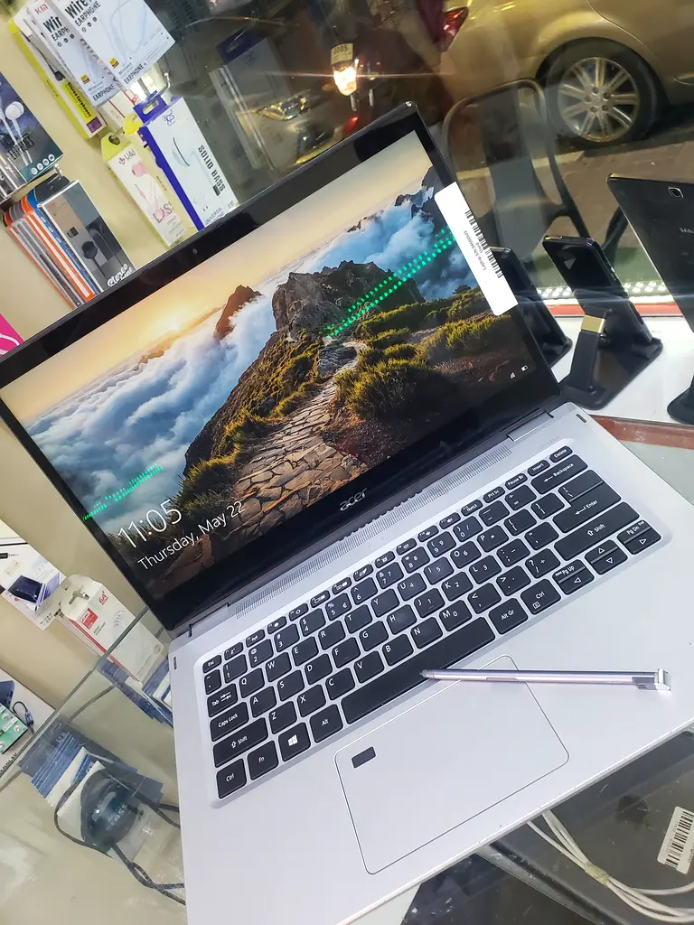 جهاز لابتوب أيسر أنيق - أداء ممتاز وأناقة!63255526699265115
