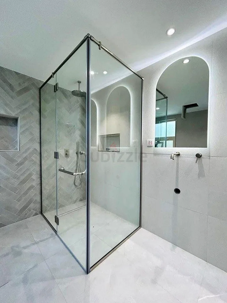 Glass and aluminium work63216363662211112