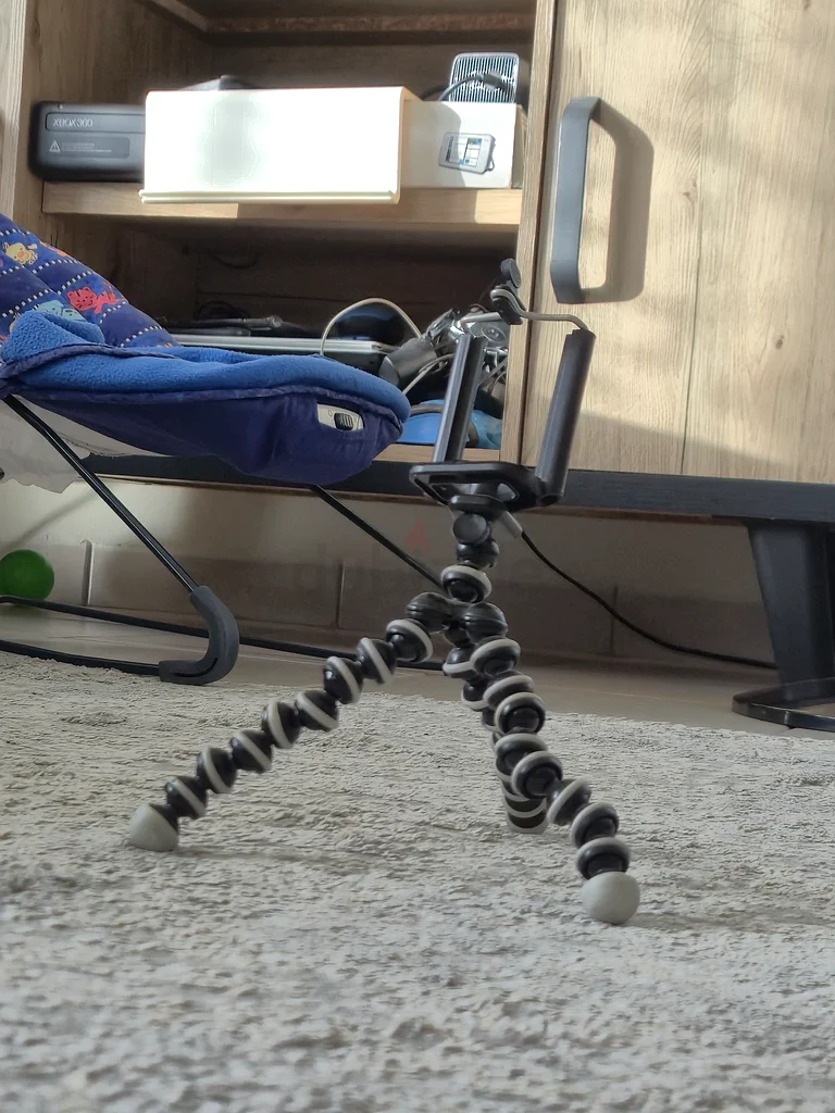 Brand new Flexible tripod for vlogging/camera recording with phone mount63202683530753111