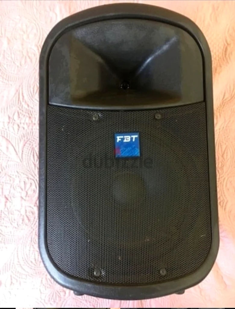 FBT Jolly 12 ba 300wRMS Powered Speaker single632607434991381128