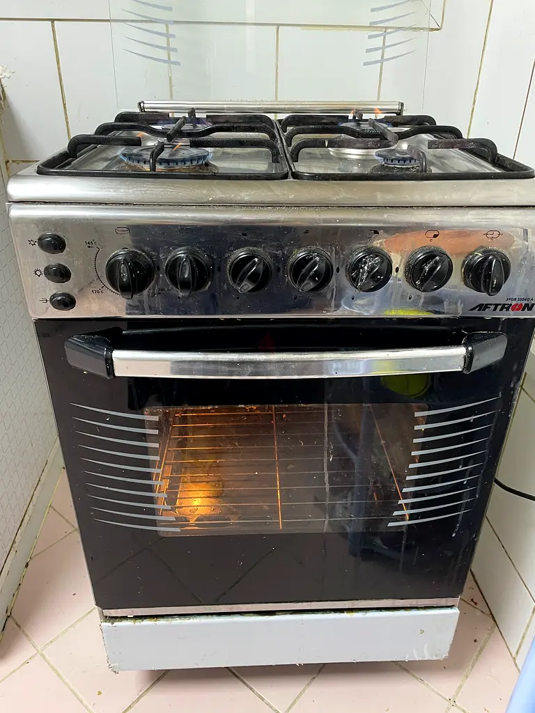 Revamp Your Kitchen with This  Cooking Range!