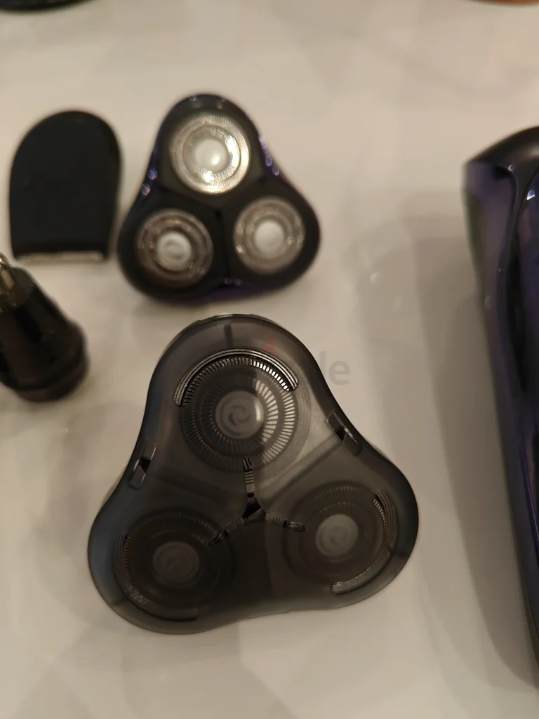 Mens Grooming Essential: Multi-Function Shaver Set for Sale!63197650418819112