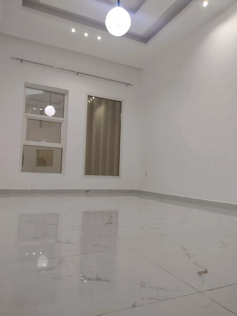 منزل عائلي مكون من 5 غرف نوم للإيجار في الياسمين - حي سكني واسع ومترابط62868794570883111