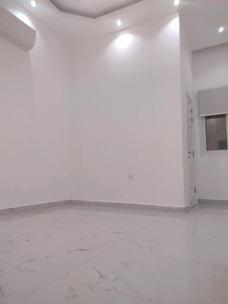 منزل عائلي مكون من 5 غرف نوم للإيجار في الياسمين - حي سكني واسع ومترابط62868794570883114