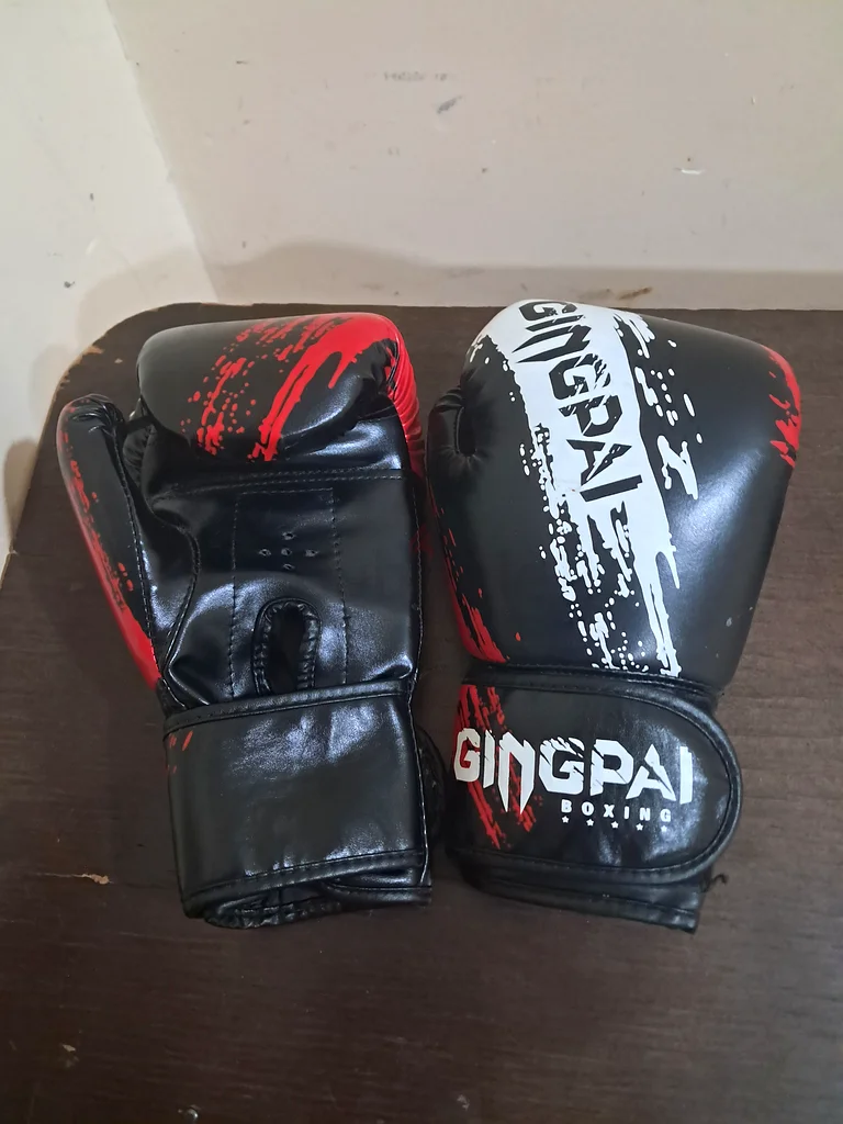 Boxing gear /معدات ملاكمة63244214659457111