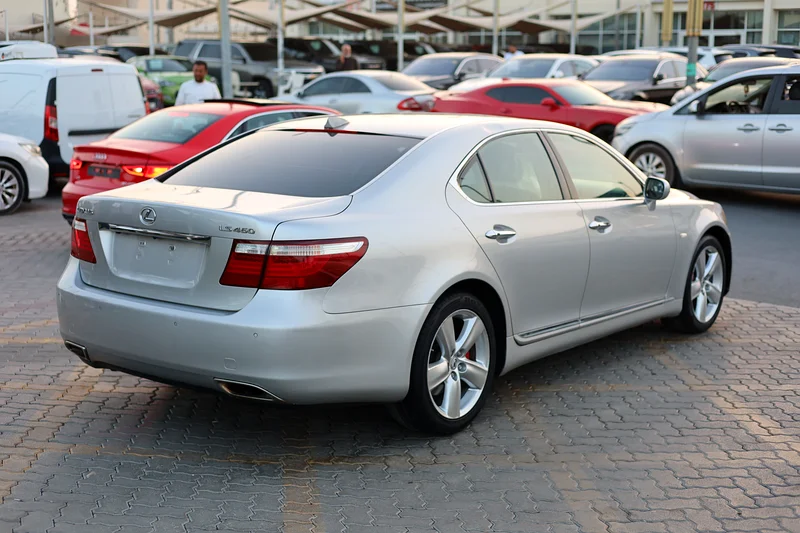 Lexus LS 460 2009 Very clean63225698747649114