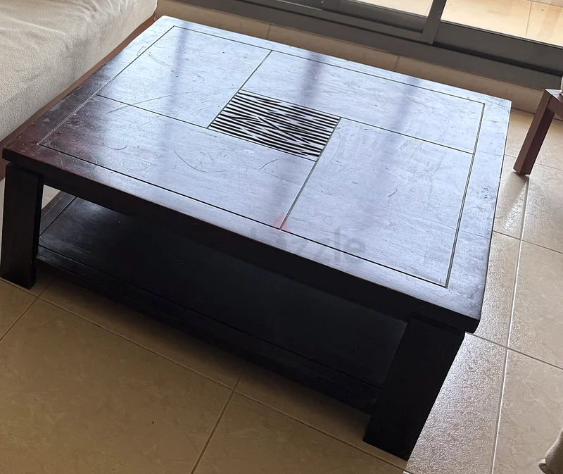 طقم أريكة أنيق وطاولة وسط63217825852419110