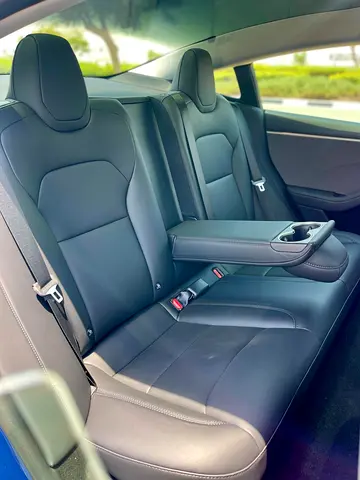 صورة مصغرة 16 لـ 2024 Tesla MODEL 3