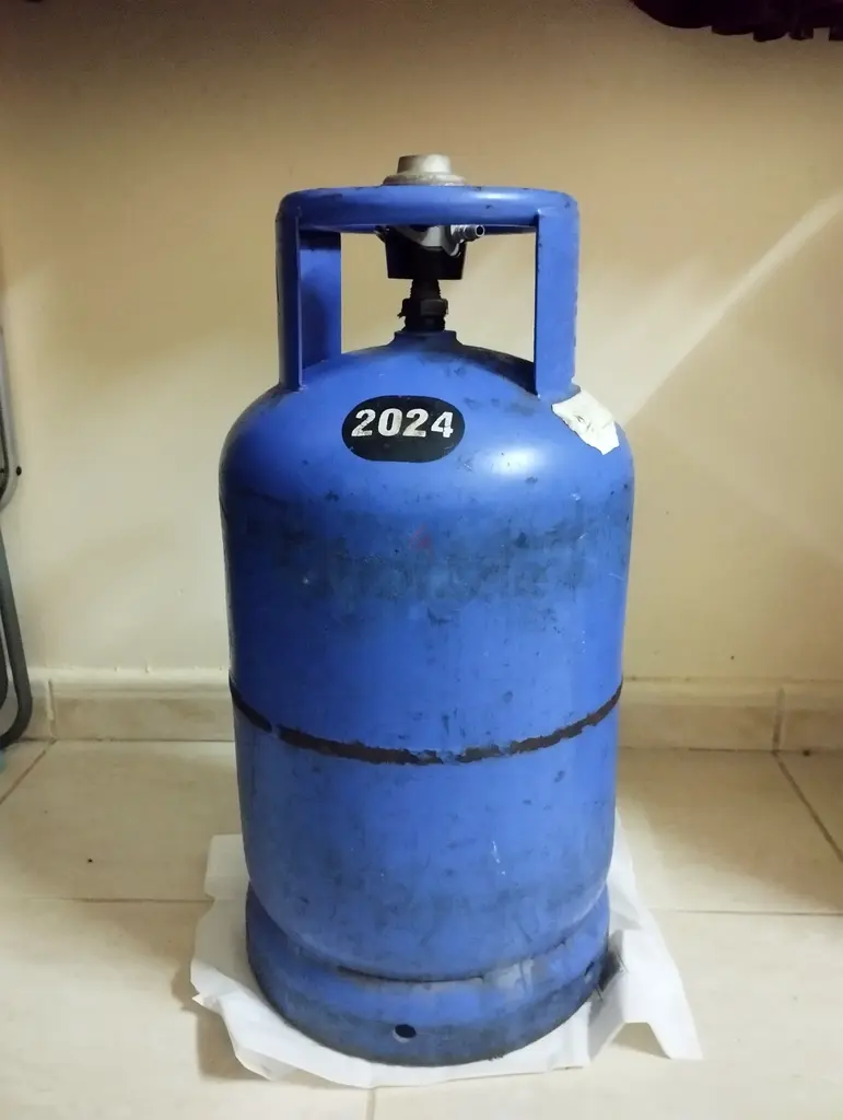 Abudhabi Gas Cylinder with Regulator