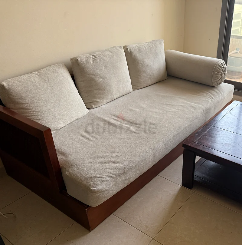 طقم أريكة أنيق وطاولة وسط63217825852419111