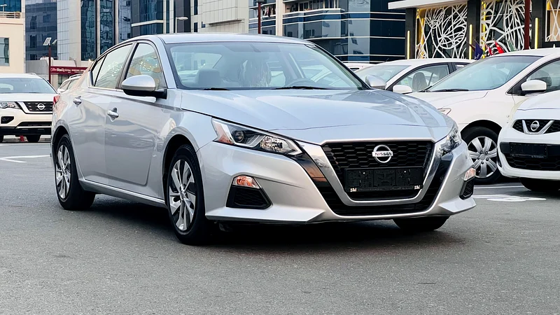 GCC SPEC ALTIMA WITH 100% BANK LOAN, NO ACCIDENT SINGLE OWNER , NO DOWN PAYMENT LOAN62934683340930112