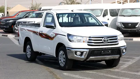 TOYOTA HILUX GLS 2.7L S/C M/T 4x2 2025