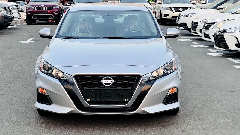 GCC SPEC ALTIMA WITH 100% BANK LOAN, NO ACCIDENT SINGLE OWNER , NO DOWN PAYMENT LOAN62934683340930111