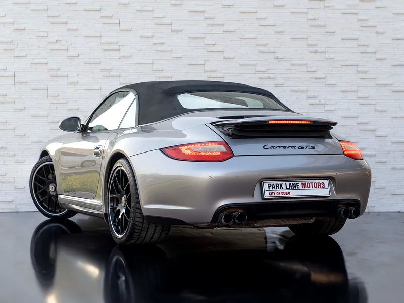 CARRERA GTS • CONVERTIBLE • 2 YEAR SERVICE CONTRACT • SERVICE HISTORY AGENCY63233587425027111