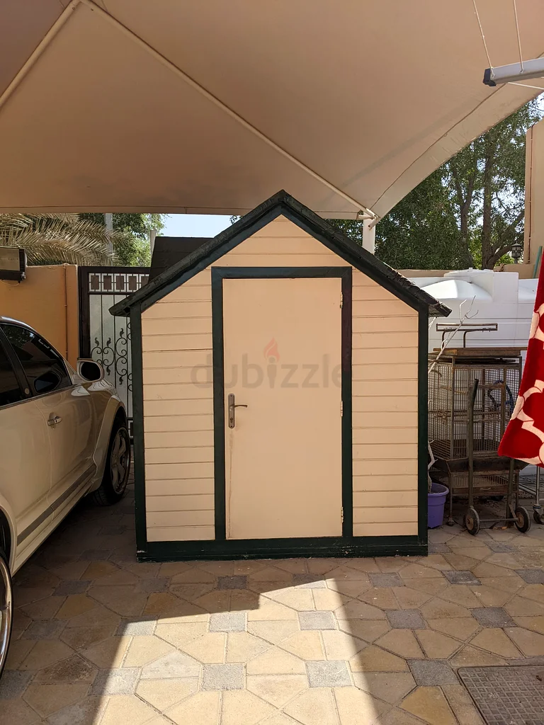 بيت كلب مع وحدة تكييف هواء632203228177931127