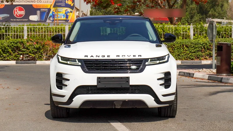 النسخة السوداء!! رينج روفر إيفوك SE P250 ديناميك 2024!! السعر المذكور للتصدير63159254427137111
