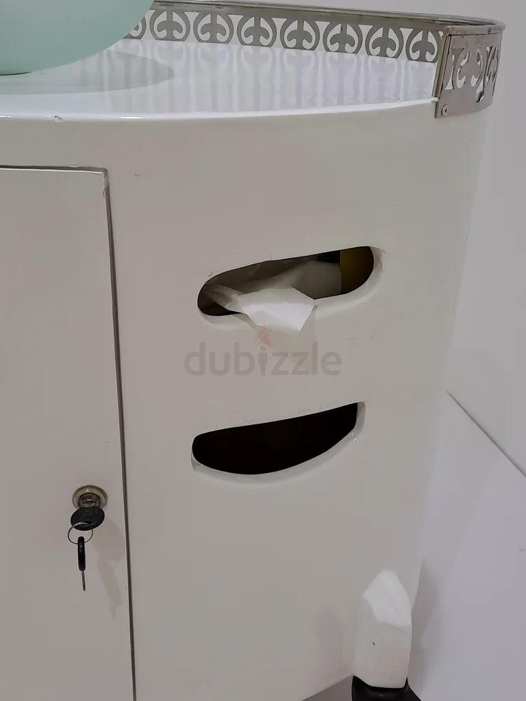 عربة غسيل اليدين63257631630081114