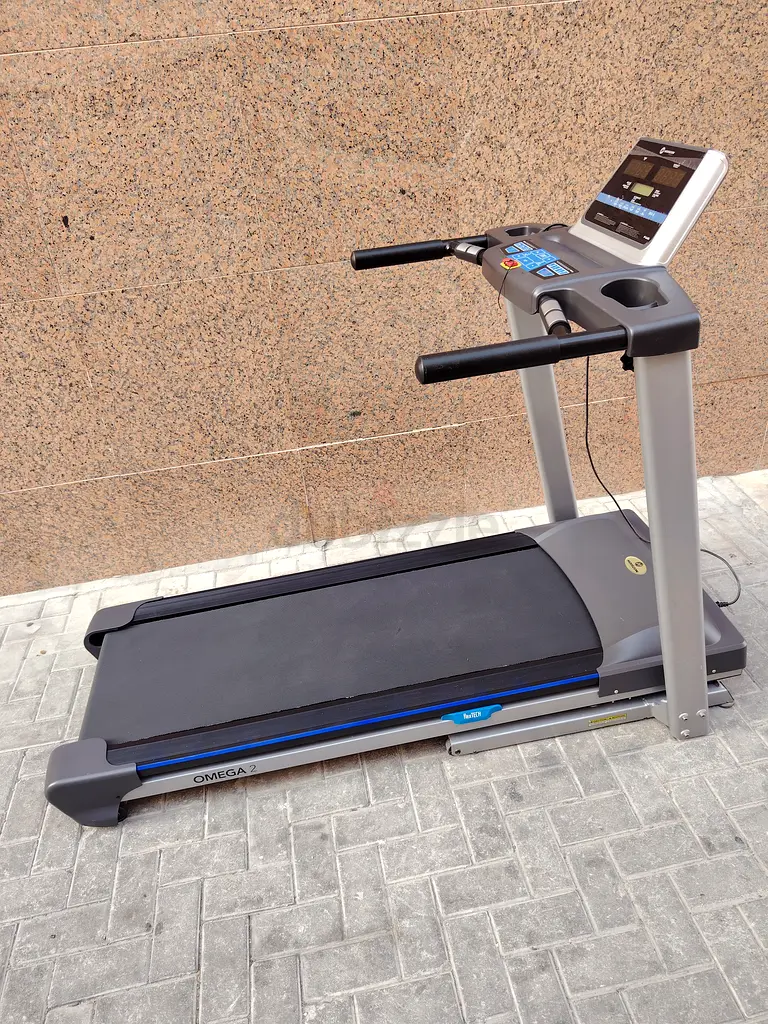 Horizon omega 2 treadmill