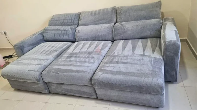 خدمات التنظيف العميق بالشامبو للصالونات والسجاد والكراسي والشقق والفلل63219836457730110