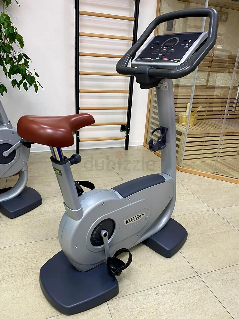 دراجة Technogym المستقيمة63253483020163111