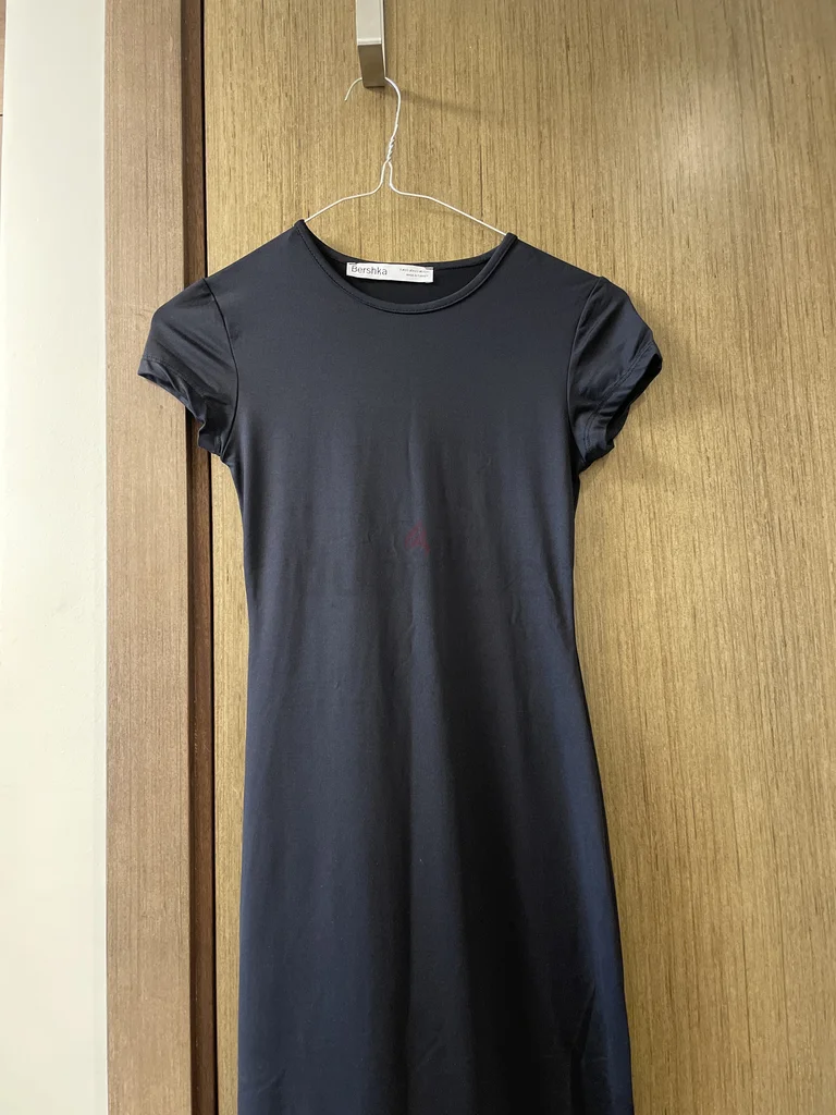 فستان أسود طويل / برشكا (XS)629356757109791125