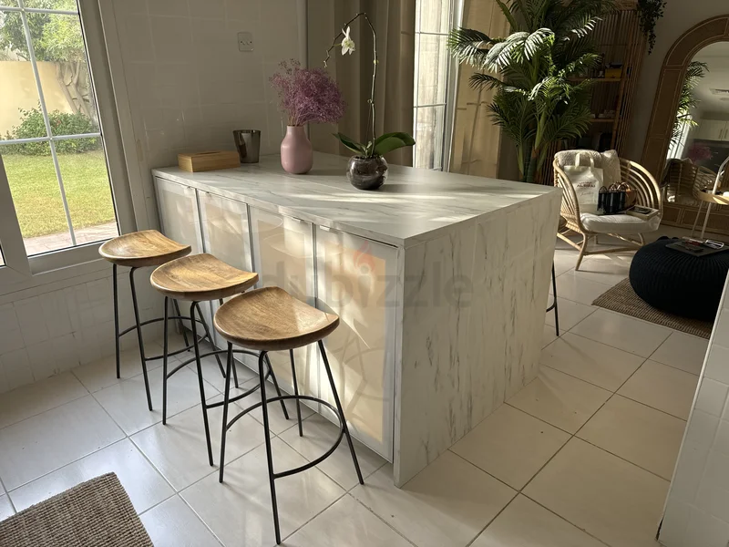 Elegant Kitchen Island and Bar Stools - Modern Design62863820496129111