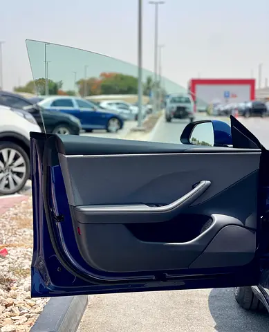 صورة 10 لـ 2024 Tesla MODEL 3