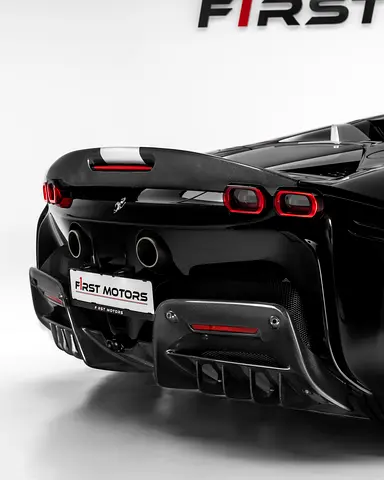 صورة 9 لـ 2021 Ferrari SF90 SPIDER
