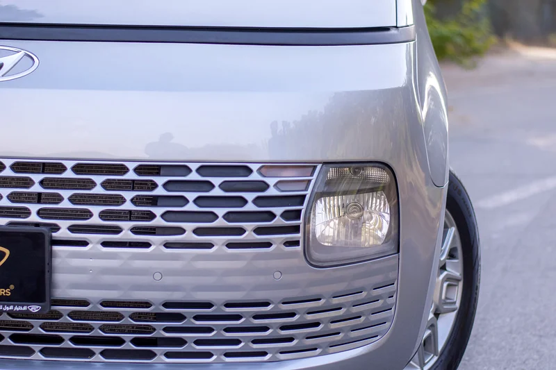 AED 1,143/month | 2022 Hyundai Staria Comfort | GCC Specs | REF#H3031563151400178819112