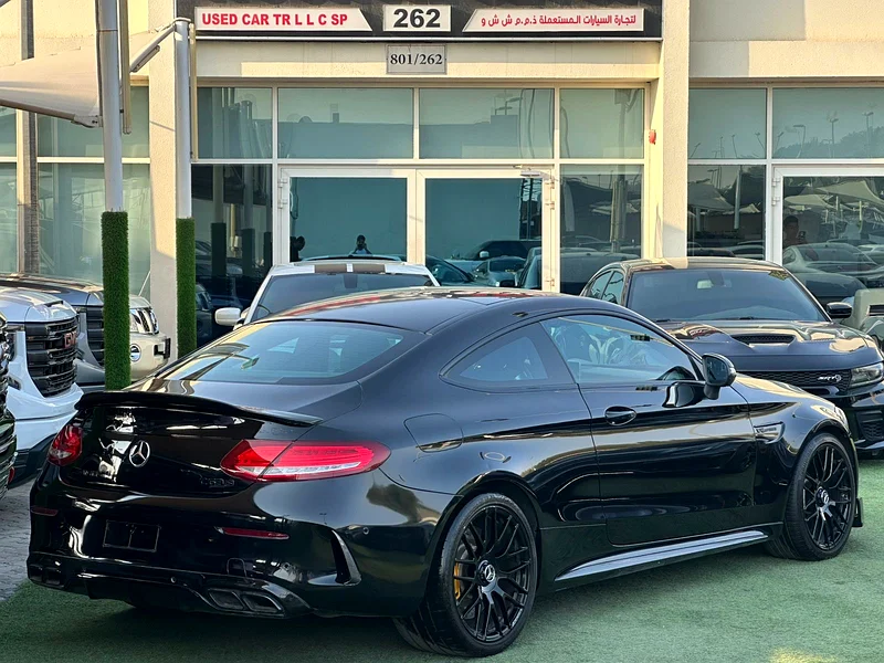 MERCEDES BENZ AMG C63S GCC 2017  
Perfect condition  
5-button full option  
Full carbon fibre63144871855363111