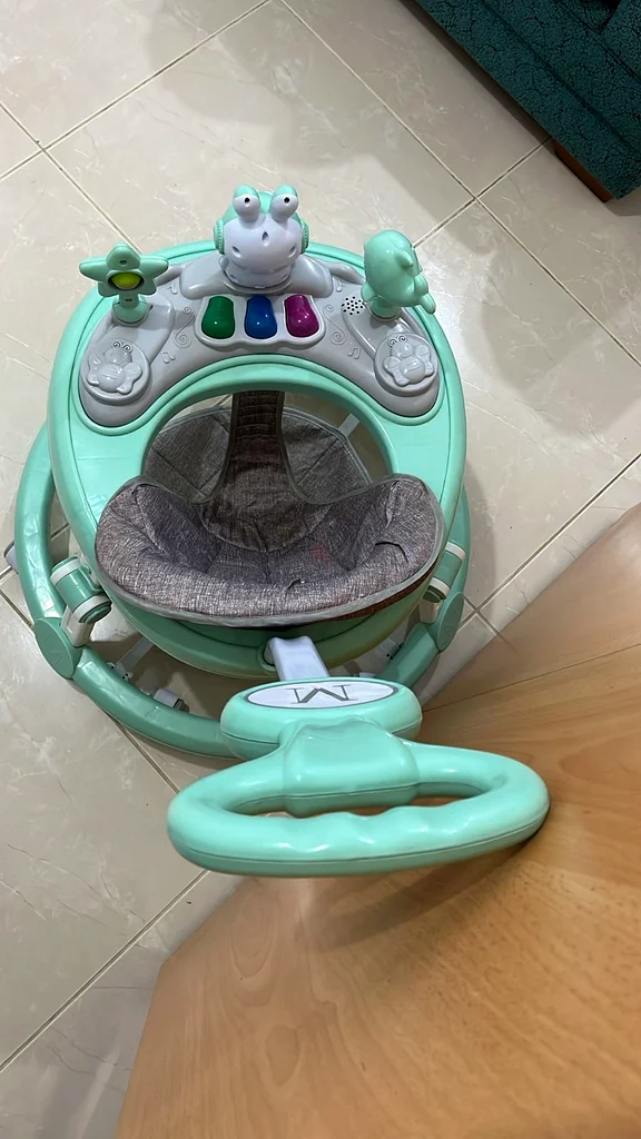 Fun and Functional Baby Walker - Perfect for Your Little Explorer!63204255368706112