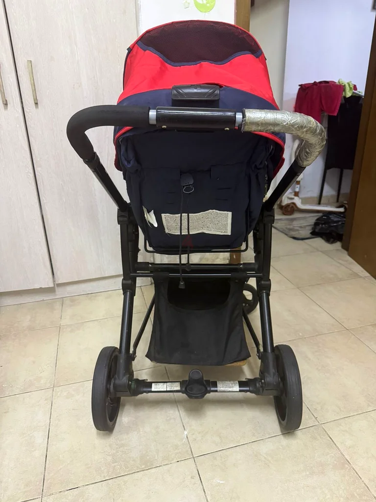 عربة أطفال بحالة جيدة63205360214531113