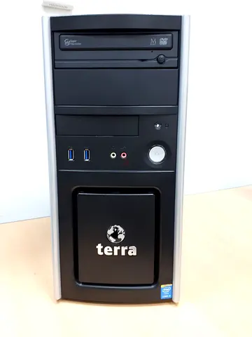 DESKTOP COMPUTER WITH MONITOR (AS NEW)