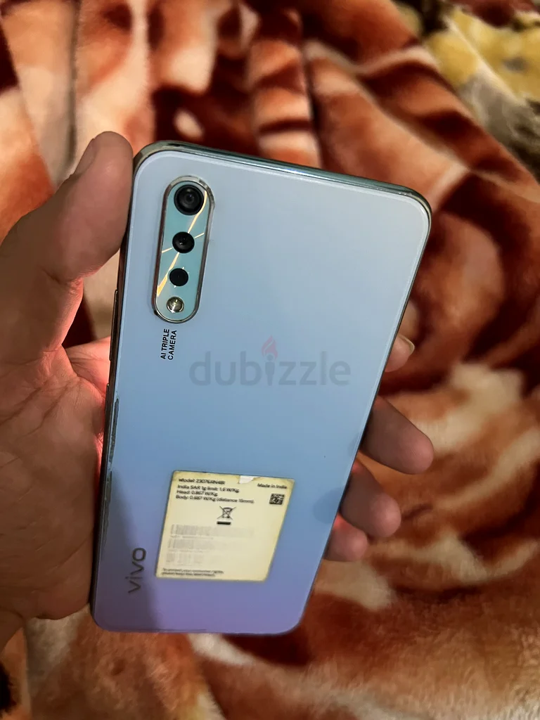 Vivo S1 4gb ram 128 storage super amloed in display finger print63216357543298114