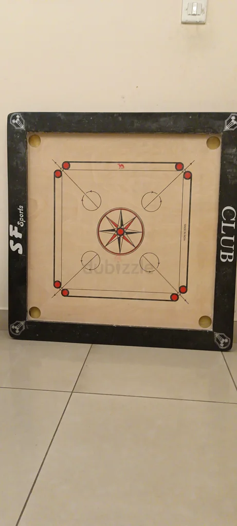 لوحة كاروم كلاسيكية جديدة 29 × 29632477615091211117