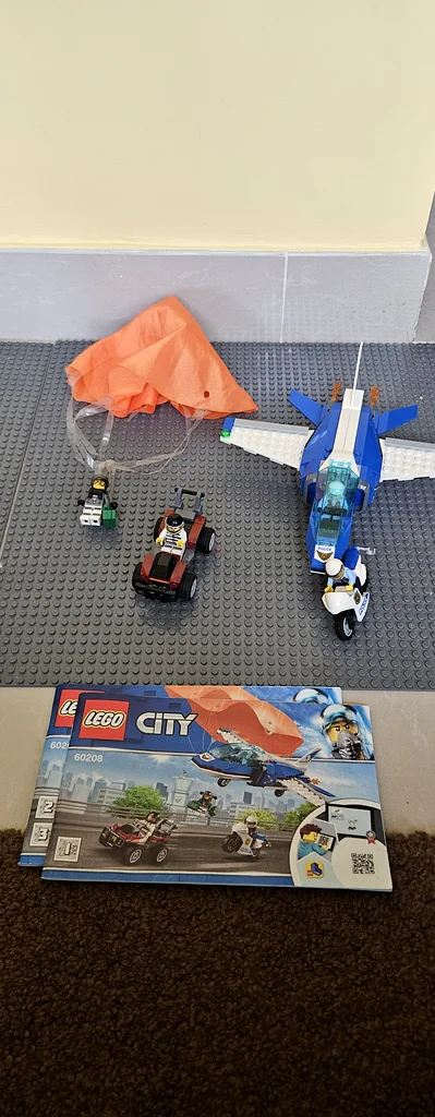 Lego city 60208 Sky Police Parachute Arrest63205356416002112